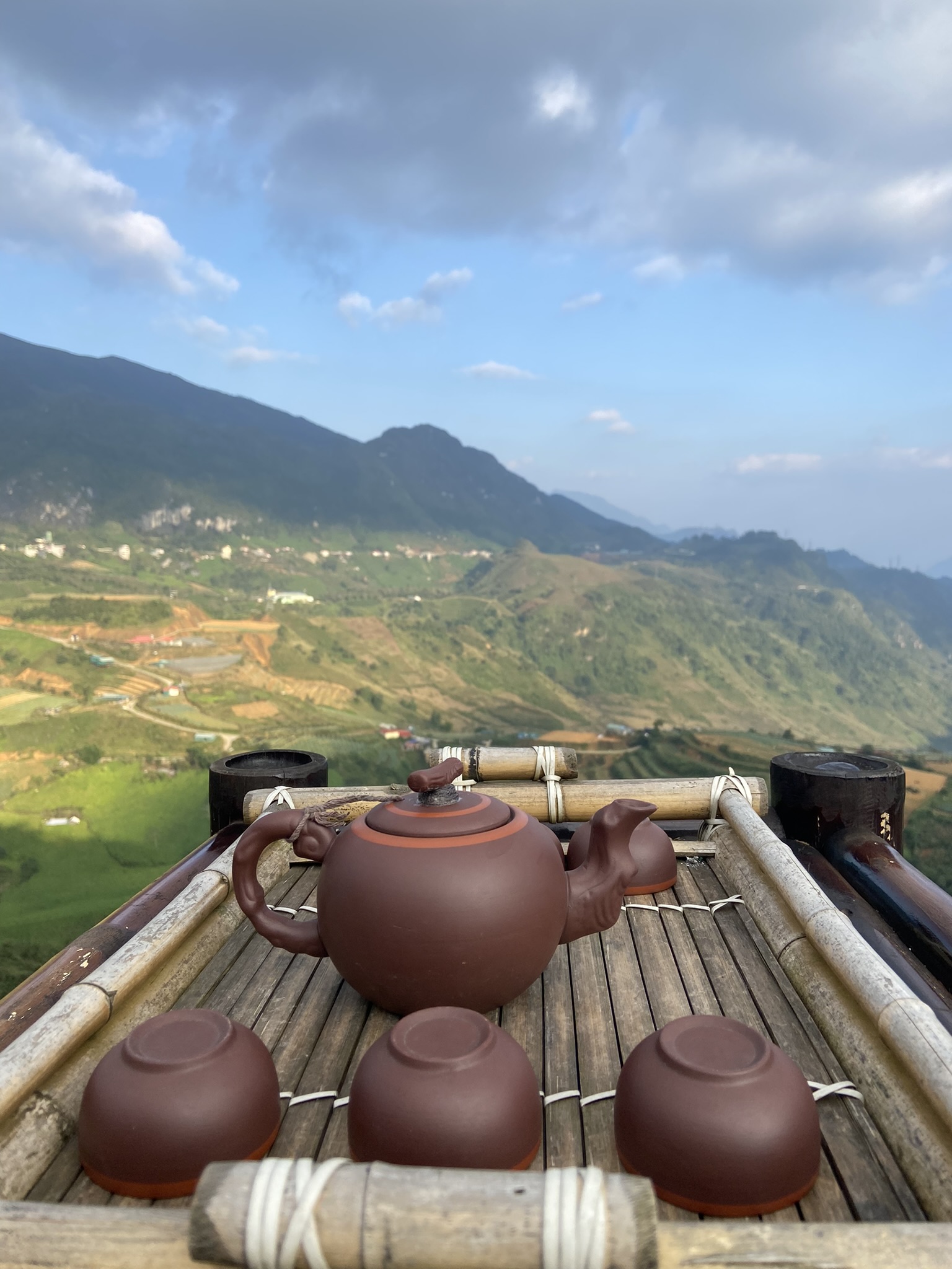 A wanderer moment with tea